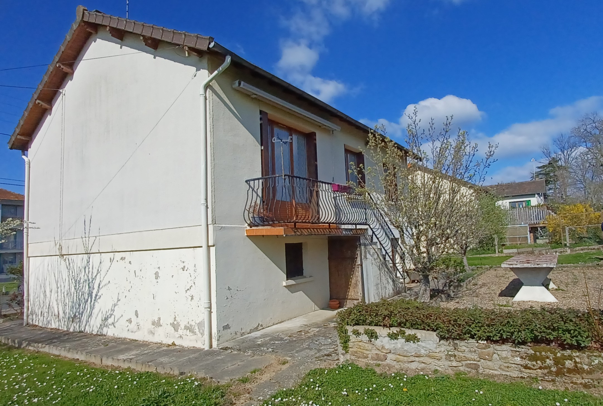 Agence immobilière de AGENCE DE LA PIERRE IMMOBILIER